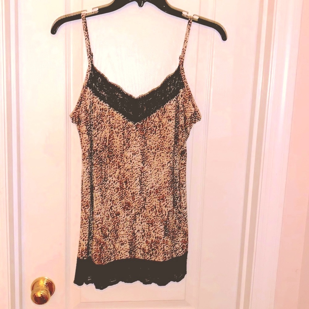 Super Cute! Cami Top Studio Y. Leopard Lace. M